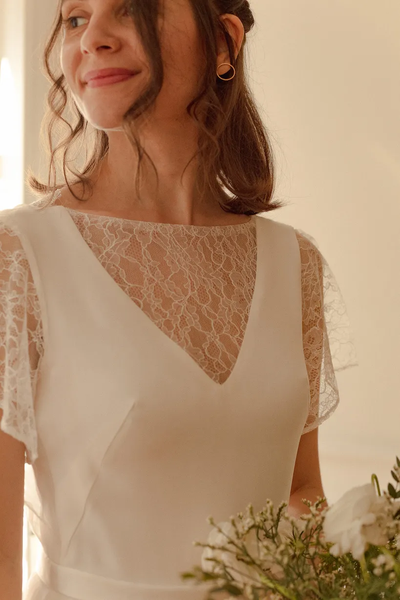 Product image of Moon, les tops de la robe de mariée