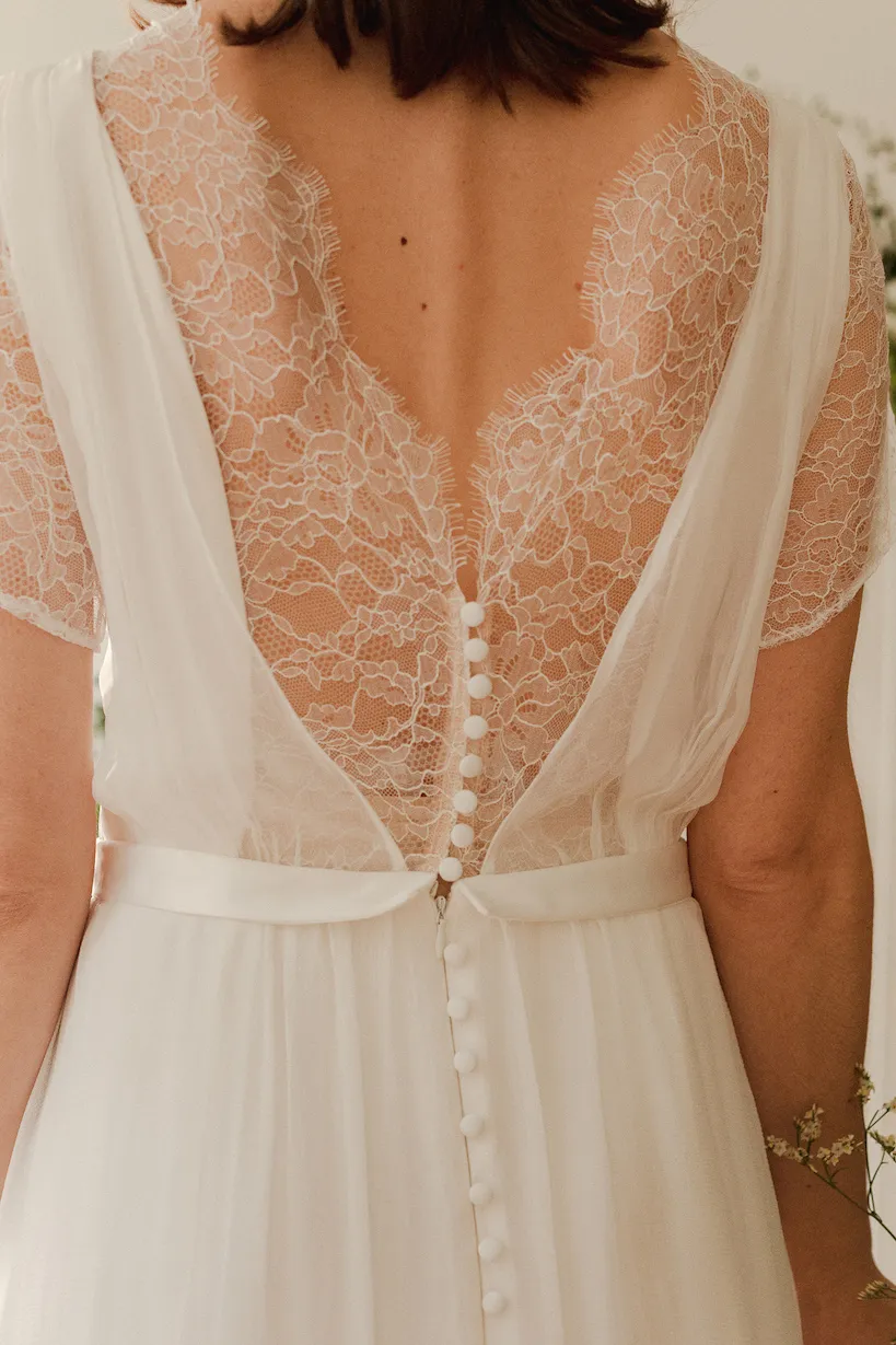 Product image of Moon, les tops de la robe de mariée