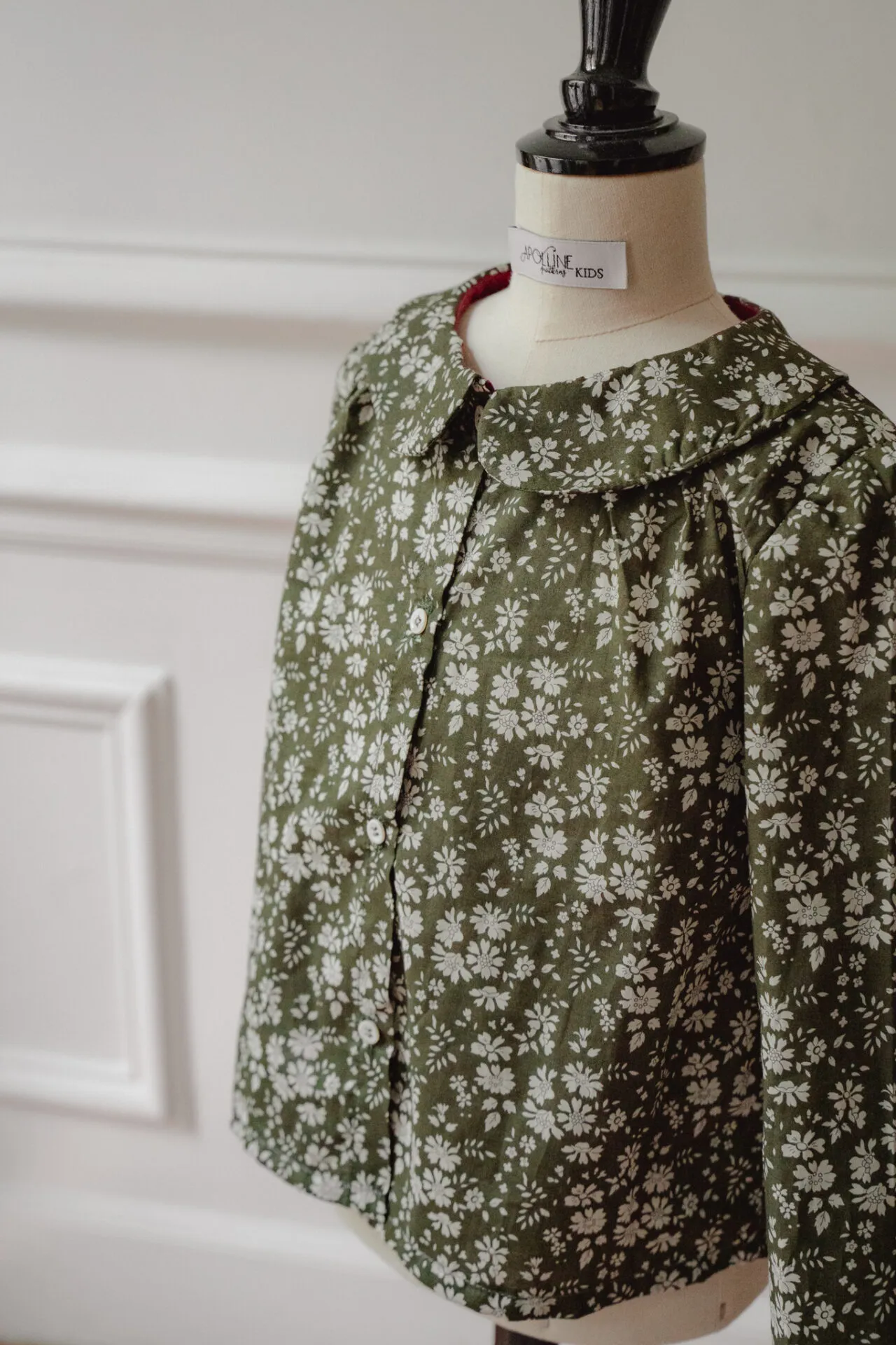 Product image of Jade (Mini) – la blouse pour débuter