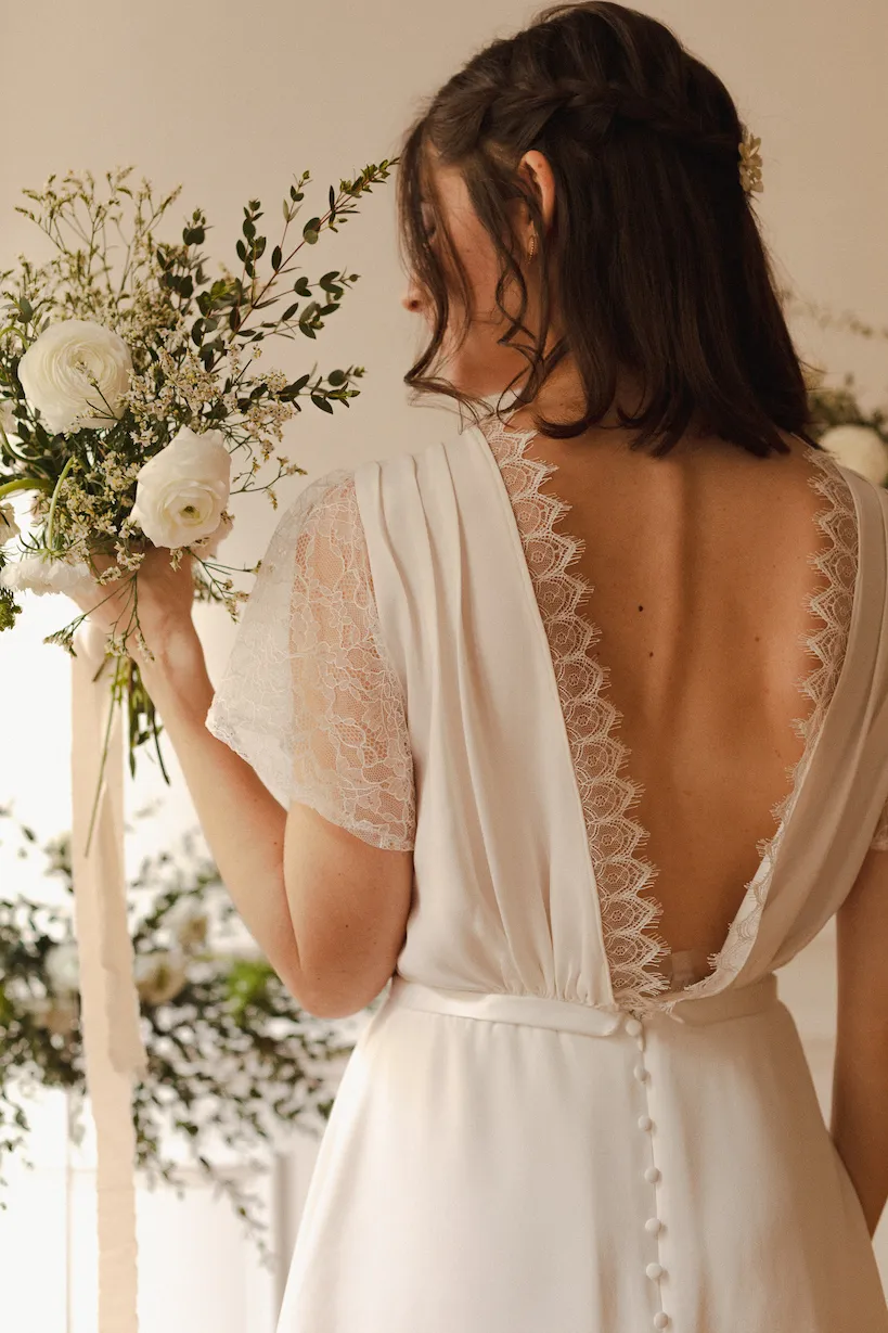 Product image of Moon, les tops de la robe de mariée