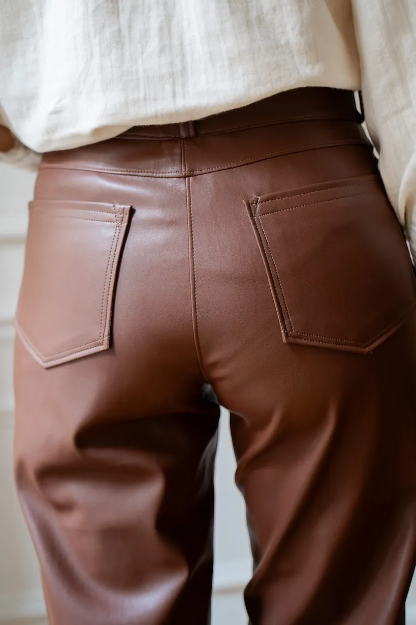 Product image of COURS + PATRON : Coudre du simili