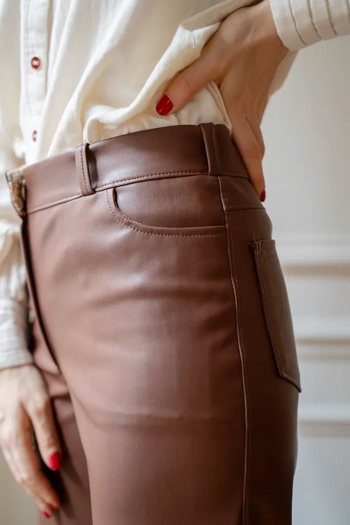 Product image of COURS + PATRON : Coudre du simili