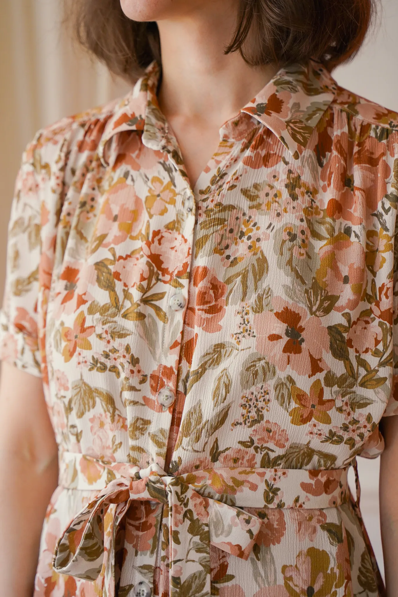 Product image of Janie, le chemisier intemporel