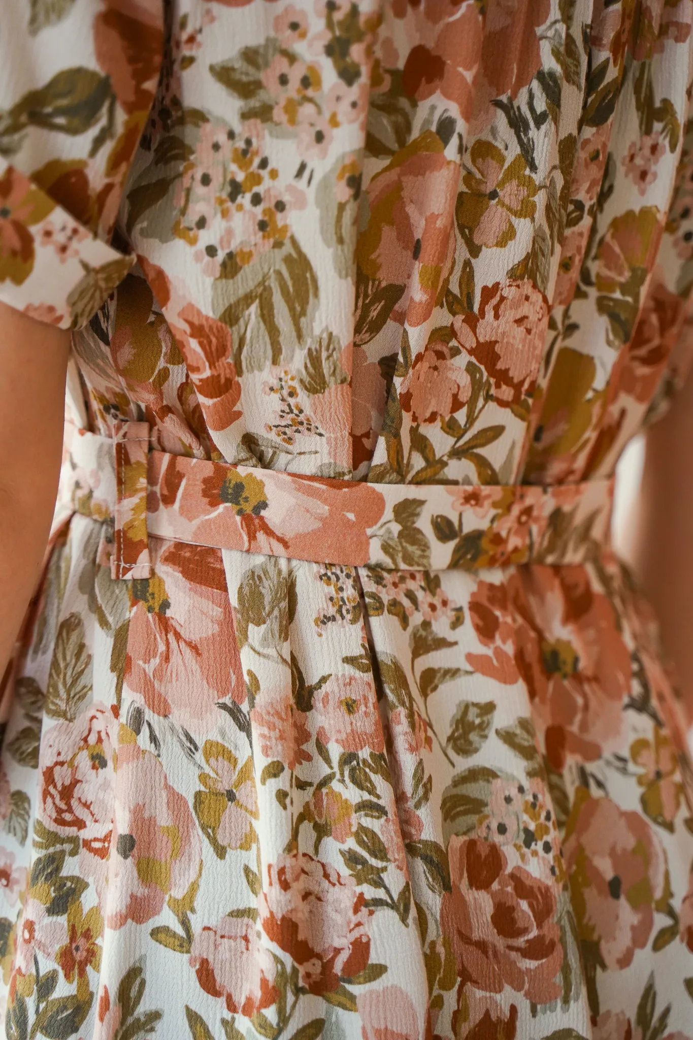 Product image of Janie, le chemisier intemporel