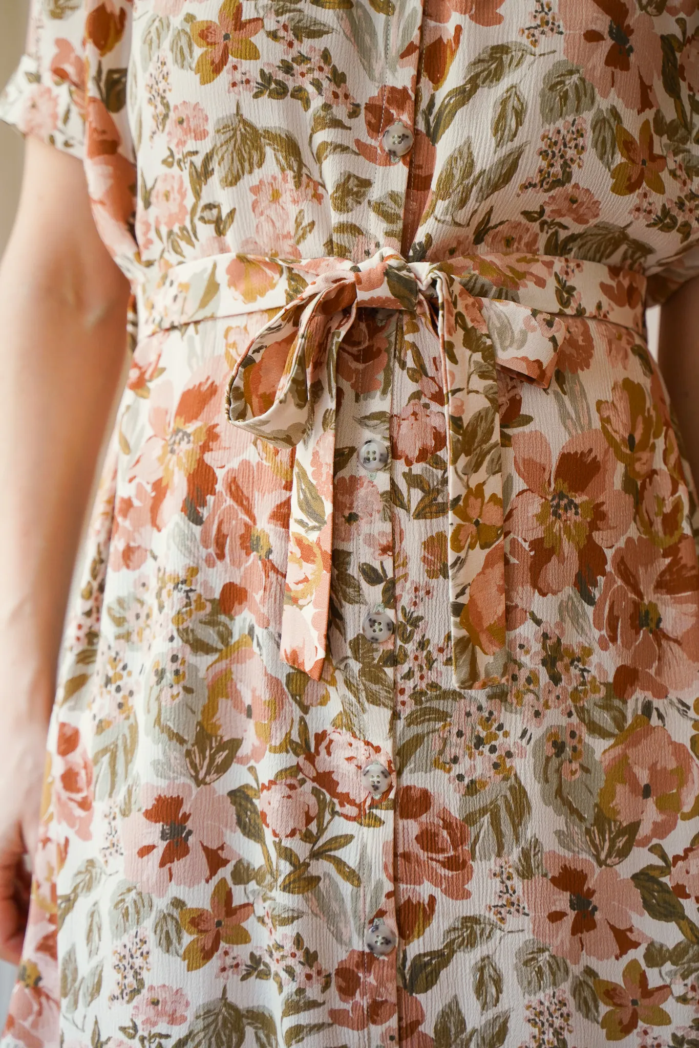 Product image of Janie, le chemisier intemporel